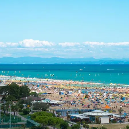 Lovely Beachfront 1 Bedroom - Beahost Apartamento Bibione