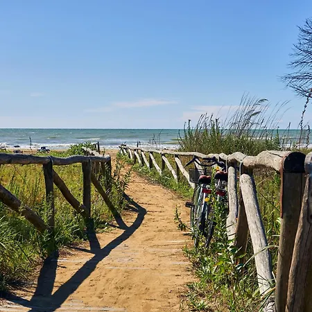 Lovely Beachfront 1 Bedroom - Beahost Bibione